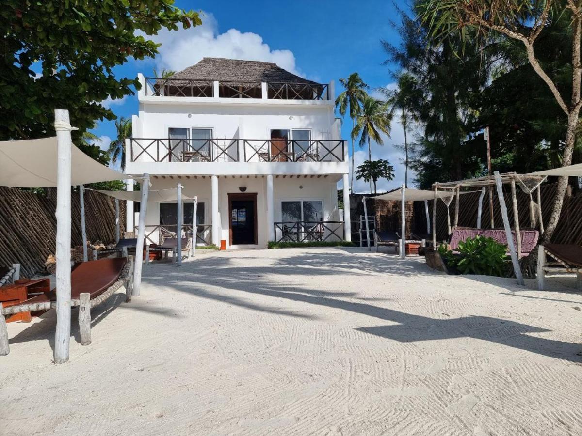 Ayla House Hotel